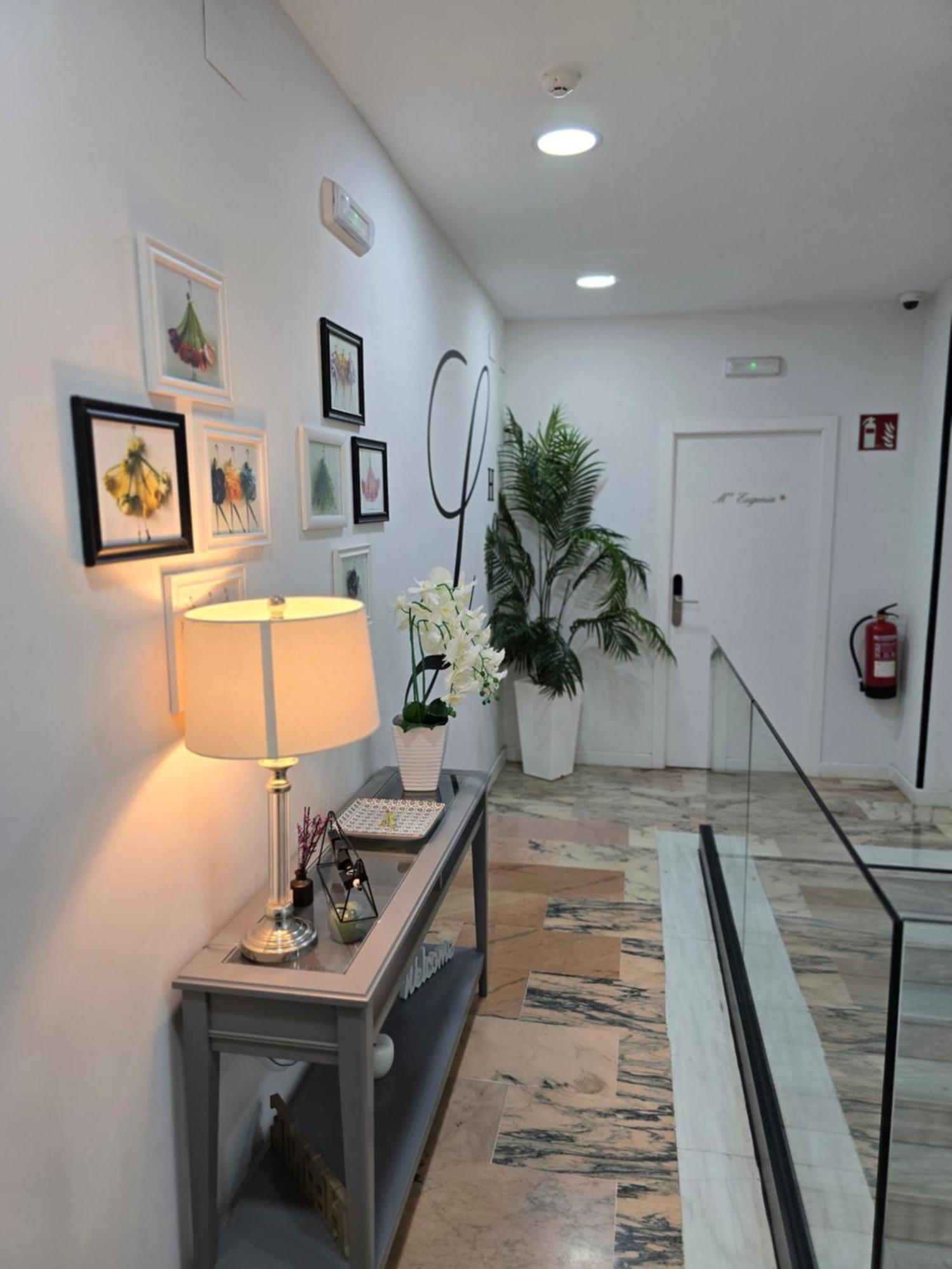 Lhome 세비야 외부 사진
