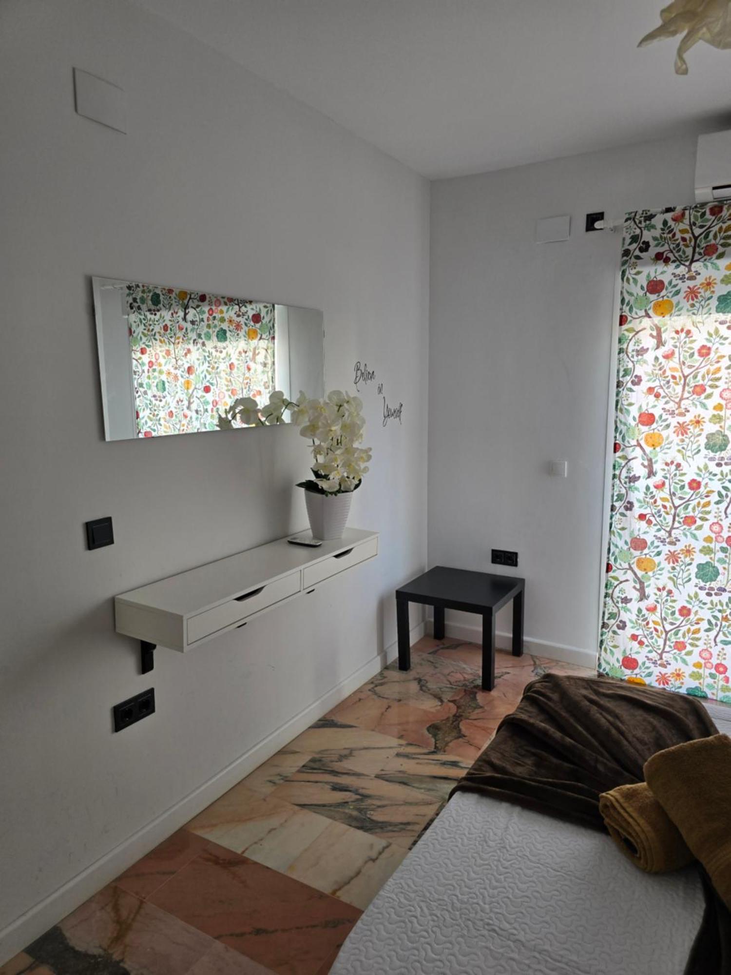 Lhome 세비야 외부 사진